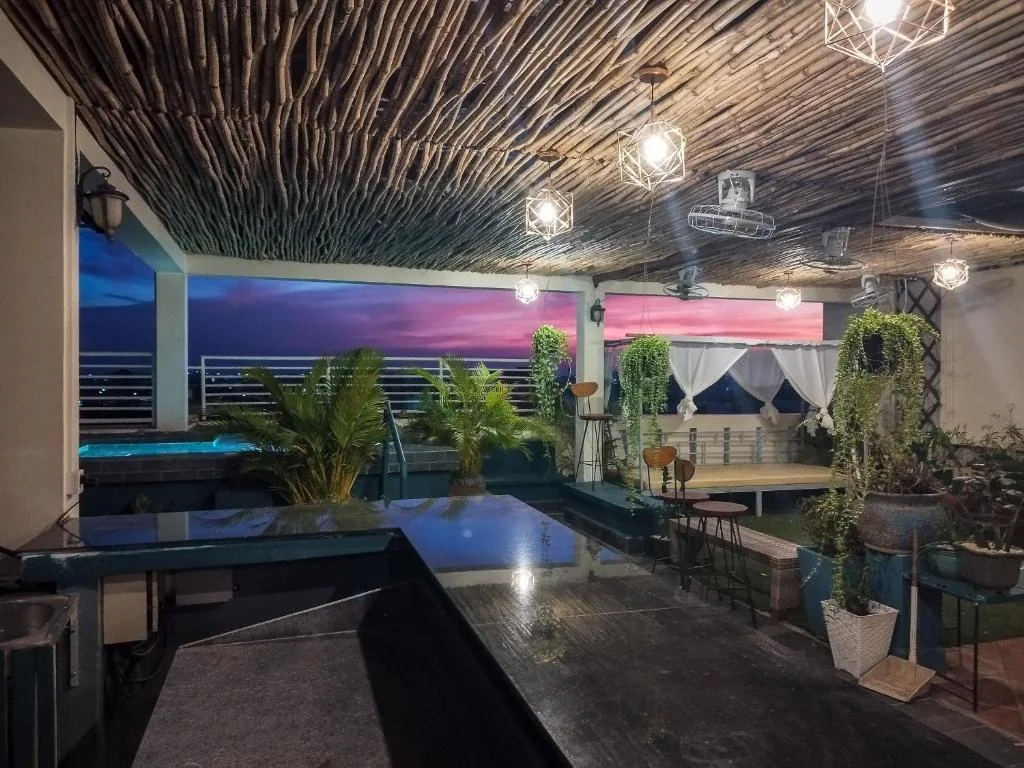 라 벨 레지던스 호텔 상세 정보 및 리뷰 Swimming pool