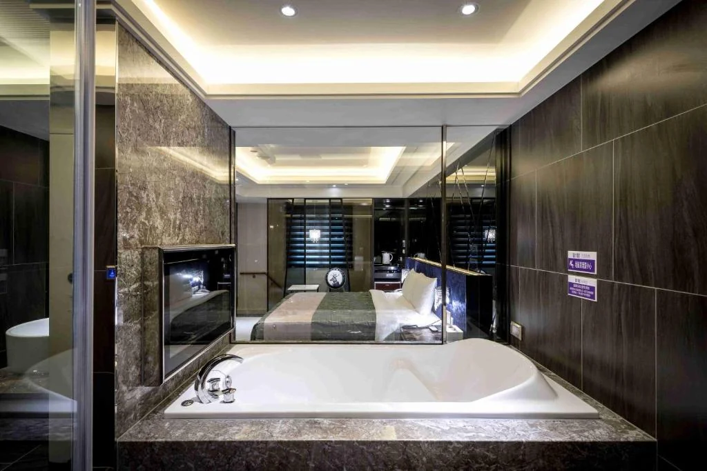 OUGE Motel - Fengshan 호텔 상세 정보 및 리뷰 호텔 이미지